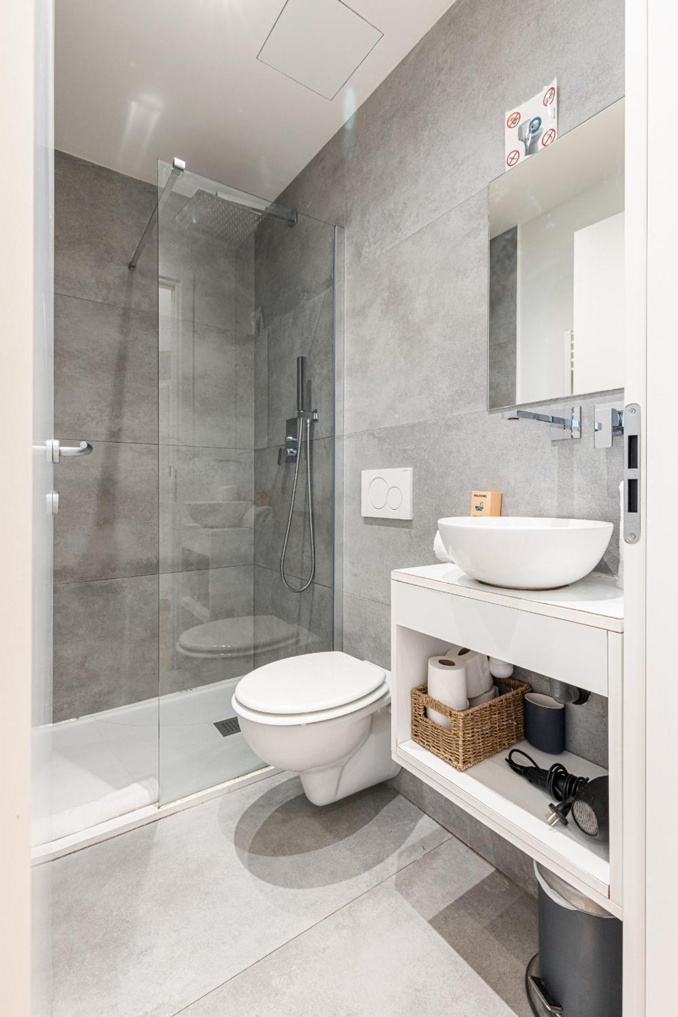 Garibaldi Square - Cosy 1bdr In The Old Town Apartment *