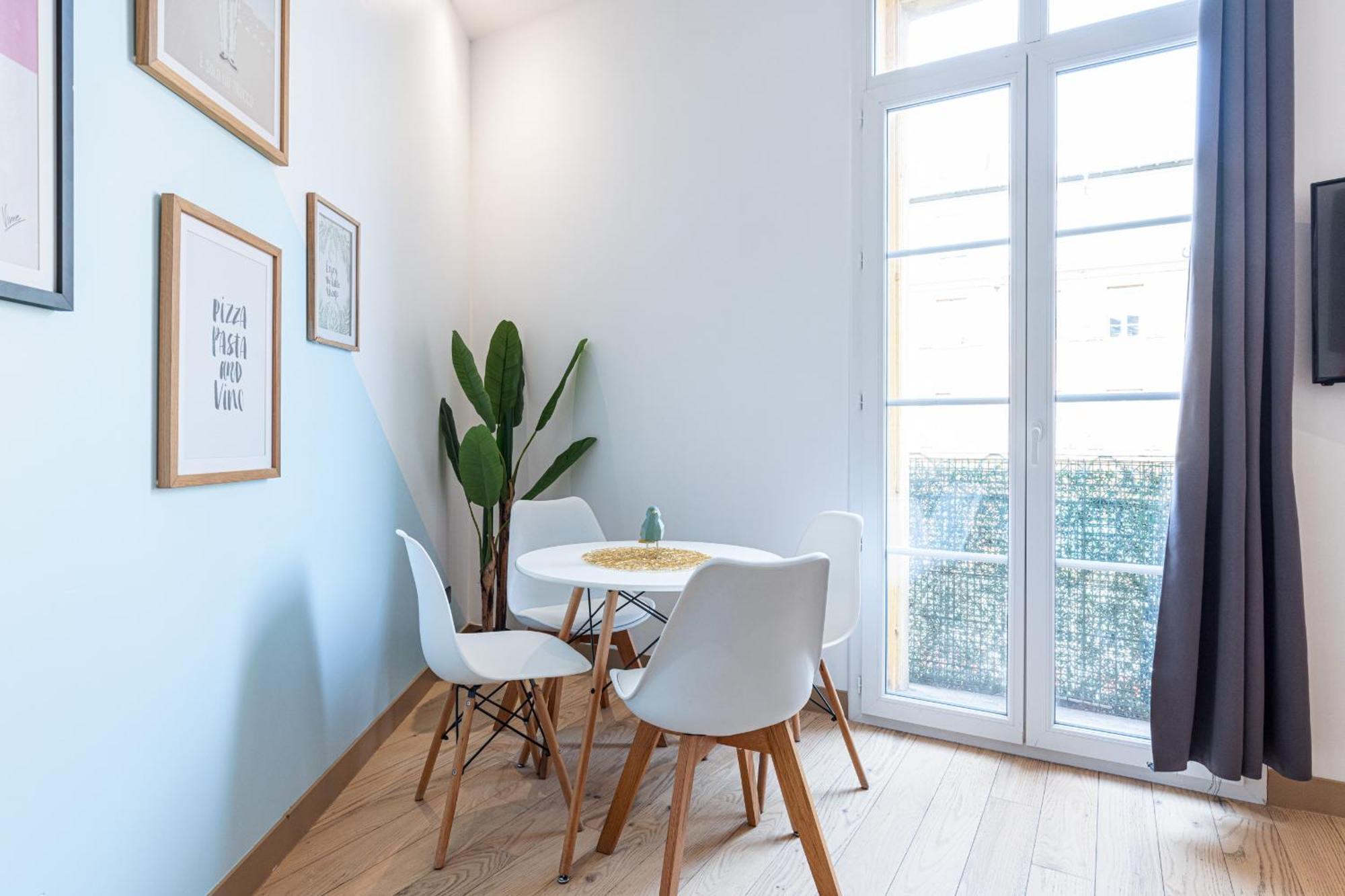 Apartment Garibaldi Square - Cosy 1bdr In The Old Town